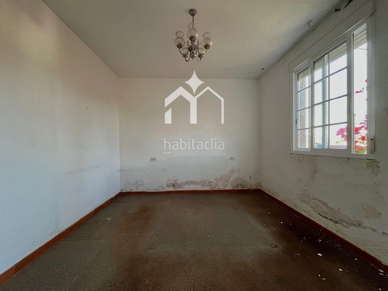 Foto 03be9243-98e0-486d-ac4b-e90e7de79ea0. Casa amb calefacció aparcament a Coiro Cangas