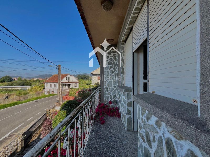 Foto e85e8df4-7328-40cf-9ae6-5d21bed519ad. Casa amb calefacció aparcament a Coiro Cangas