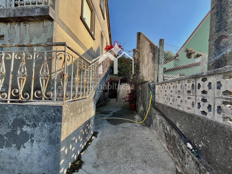Foto ff8b08ed-21b4-44e2-8ef6-3c7d48a4a887. Casa amb calefacció aparcament a Coiro Cangas