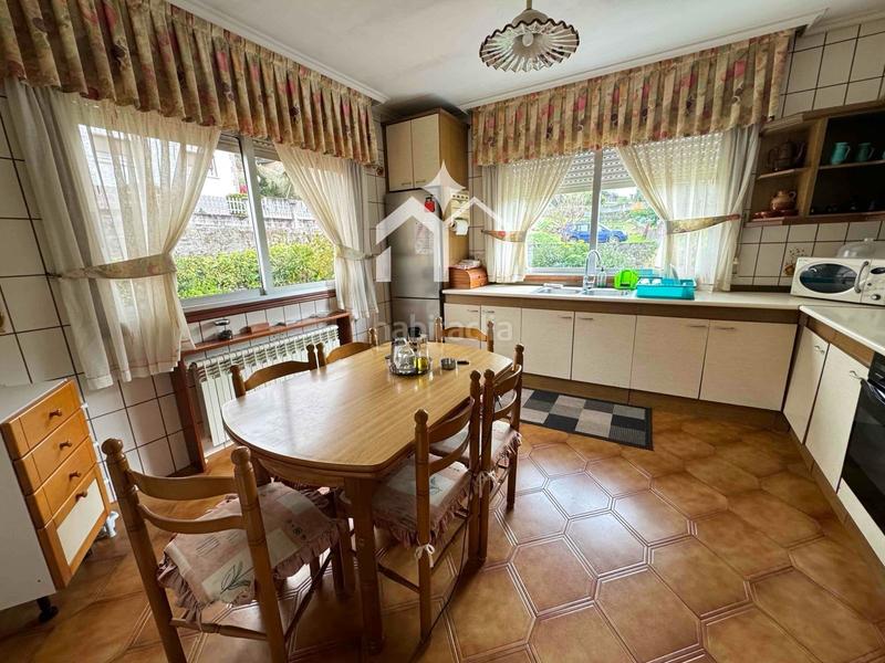 Foto 21588b4e-f195-4038-89e9-94a1d3bc91d9. Chalet con riscaldamento parcheggio in Moaña