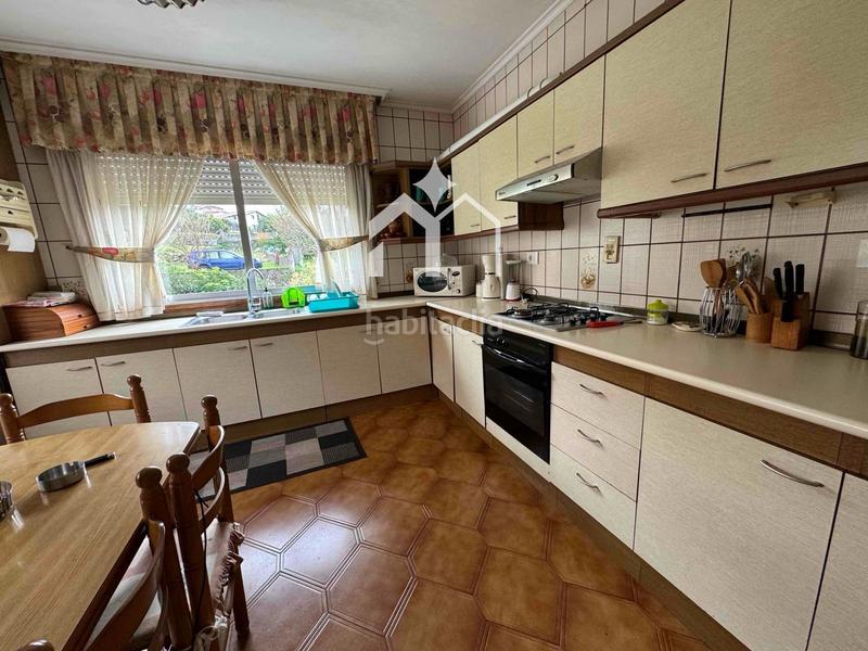 Foto 48065671-f5cf-49db-8651-b6d8cbc58226. Chalet con riscaldamento parcheggio in Moaña