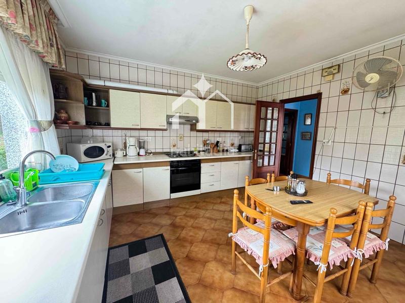 Foto 53d8015c-2994-49a4-9c93-6c3be4c16d9a. Chalet con riscaldamento parcheggio in Moaña