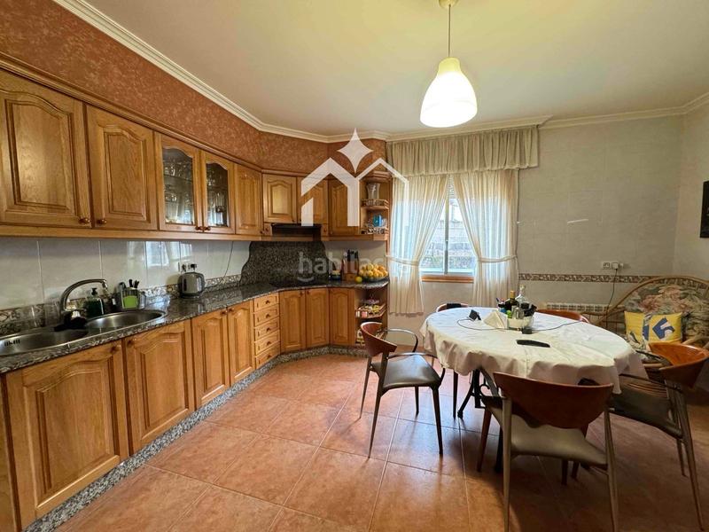 Foto 5f1d3919-938a-4c49-a966-fb51f810d80d. Chalet con riscaldamento parcheggio in Moaña