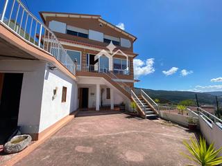 Casa a Moaña. Estupenda casa con grandes posibilidades en moaña