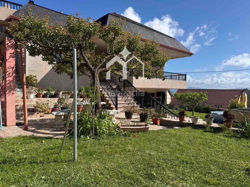 Foto 661ec7b3-7e63-48b9-90bb-954b2884c140. Chalet mit heizung parking in Moaña