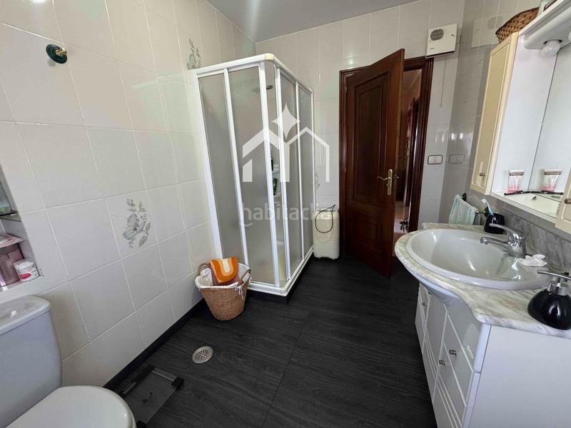 Foto fc945cbd-89c9-4e21-a9f2-05dab8ac9347. Chalet mit heizung parking in Moaña