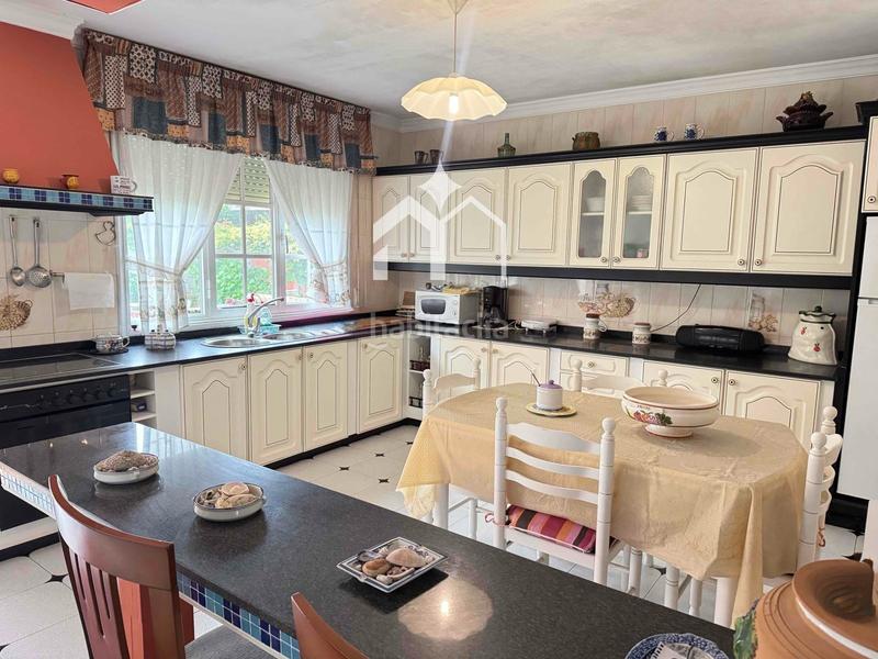 Foto 3e160f55-087e-41a9-96d4-393b87f1da1a. Chalet precioso chalet piedra con piscina, , Darbo en Cangas