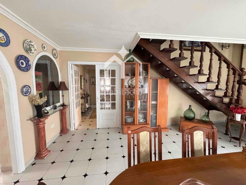 Foto b28fdc81-f0df-46c4-a551-02aa5b7ef035. Chalet precioso chalet piedra con piscina, , Darbo en Cangas