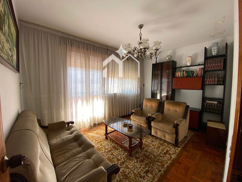 Foto bd2e0fa8-e19c-4f03-ae89-d3c5d1907b81. Casa amb calefacció aparcament a Moaña