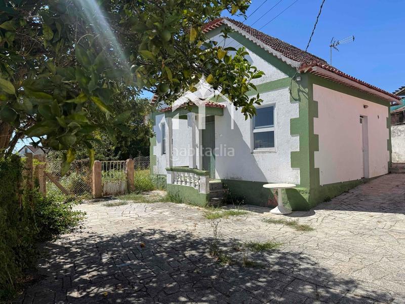 Foto 555ce99b-ecfe-435d-9490-177df9fb2733. Casa bonita casa reformada, abelendo en Moaña