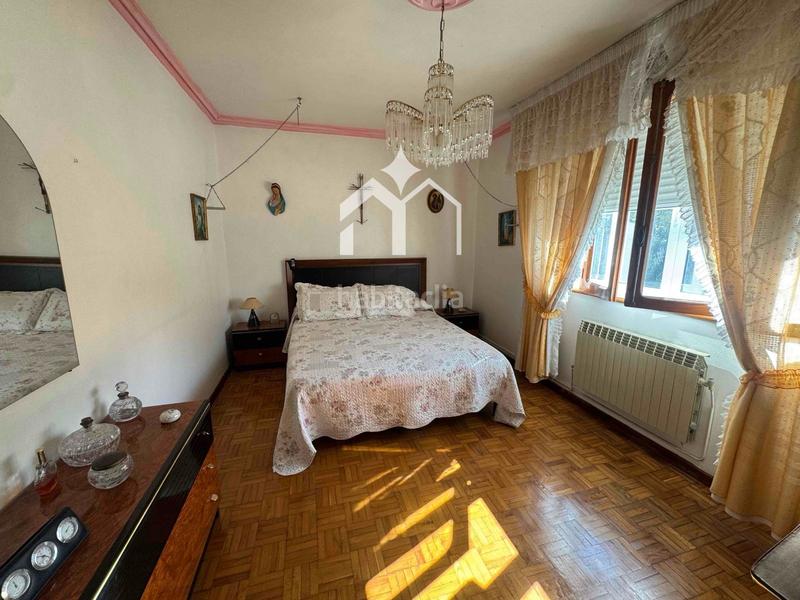 Foto 7ea45545-108a-4b76-8a48-b51a0362226e. Chalet mit parking in Darbo Cangas