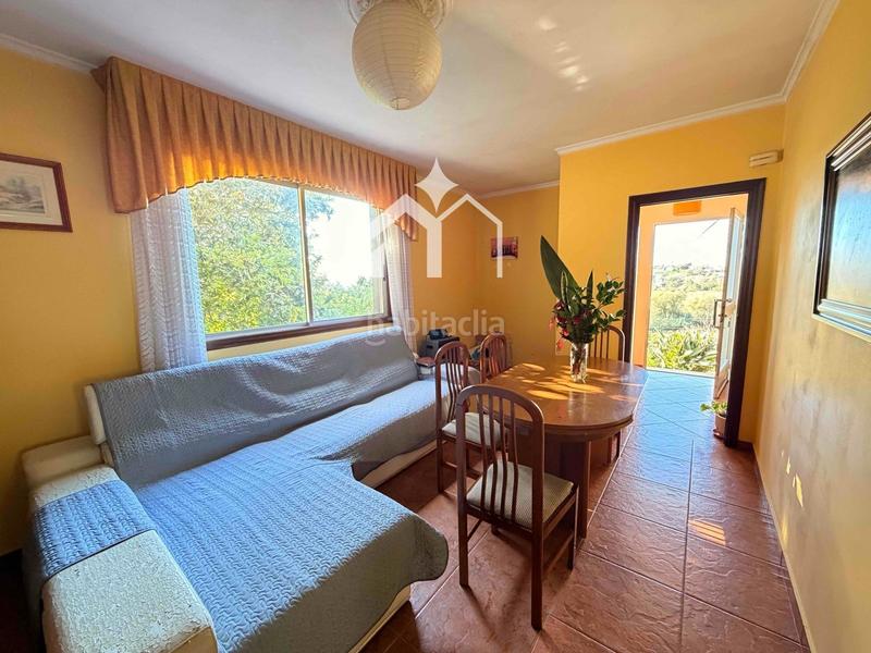 Foto efc026c6-320a-4155-bf2b-072137e46067. Chalet con riscaldamento parcheggio in Darbo Cangas