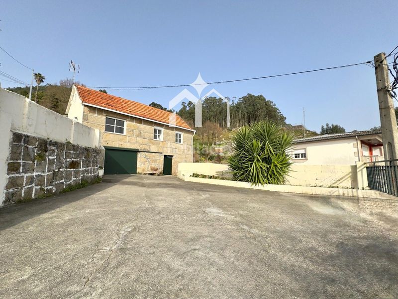 Foto b21c3393-a704-41c4-84d1-3c69652fa1e4. Casa amb calefacció aparcament a Moaña