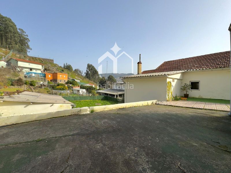 Foto e8c90873-b394-44fb-b003-376219a60c0f. Casa amb calefacció aparcament a Moaña