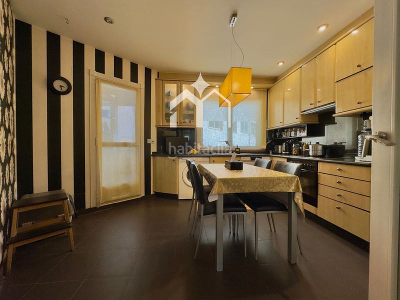 Foto 0c8ec4dc-51d3-45b1-b153-6d6c0086d1e8. Apartament amb calefacció aparcament a La Seca - Los Salgueriños Pontevedra