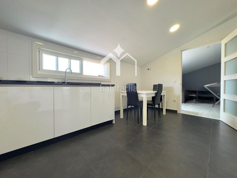 Foto 0dbdcb63-43d3-4c91-8e5b-38dbdbab592f. Xalet amb calefacció aparcament piscina a Moaña