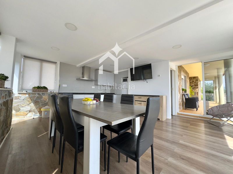 Foto 4a310b79-4a64-4c41-a5b8-42a184449928. Xalet amb calefacció aparcament piscina a Moaña