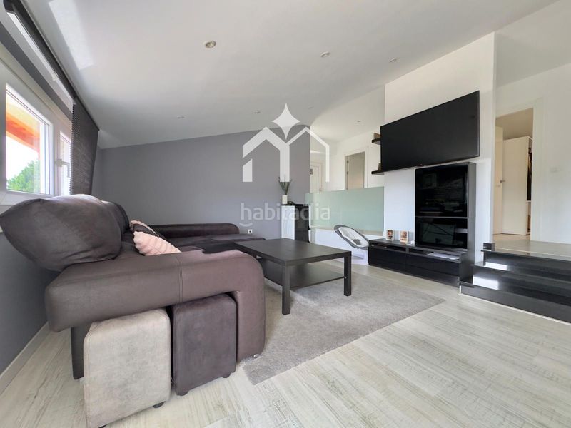 Foto 4e282559-afdd-4477-a22b-cf3e0eb8428c. Xalet amb calefacció aparcament piscina a Moaña