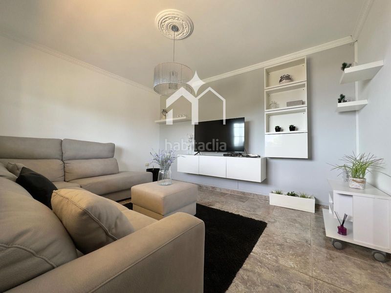 Foto 5ffbf95e-0c7a-41c8-9c5a-26d3564293f7. Xalet amb calefacció aparcament piscina a Moaña