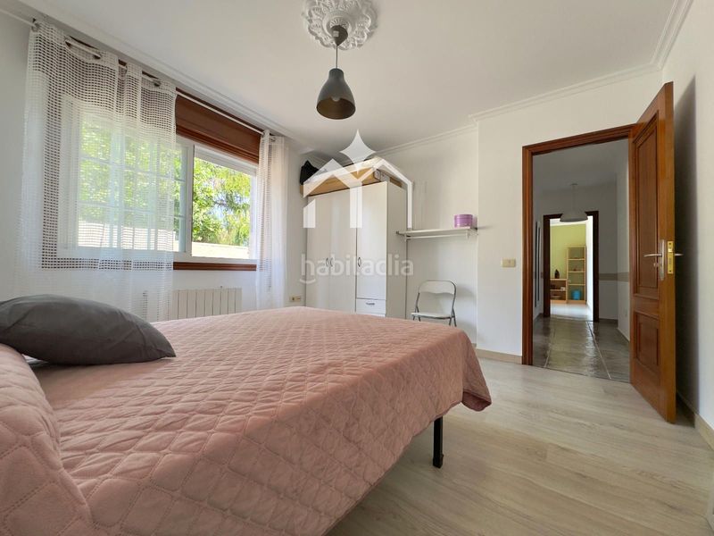 Foto 80fa2292-8b2d-44ba-8560-1ee2f6c1ee8c. Xalet amb calefacció aparcament piscina a Moaña