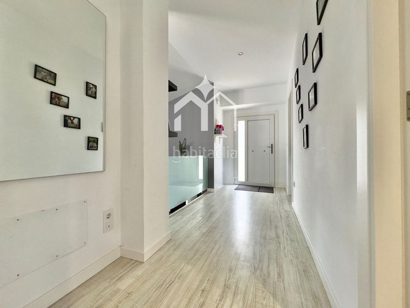 Foto b5de7d34-db17-438d-989d-8455046ecf05. Xalet amb calefacció aparcament piscina a Moaña