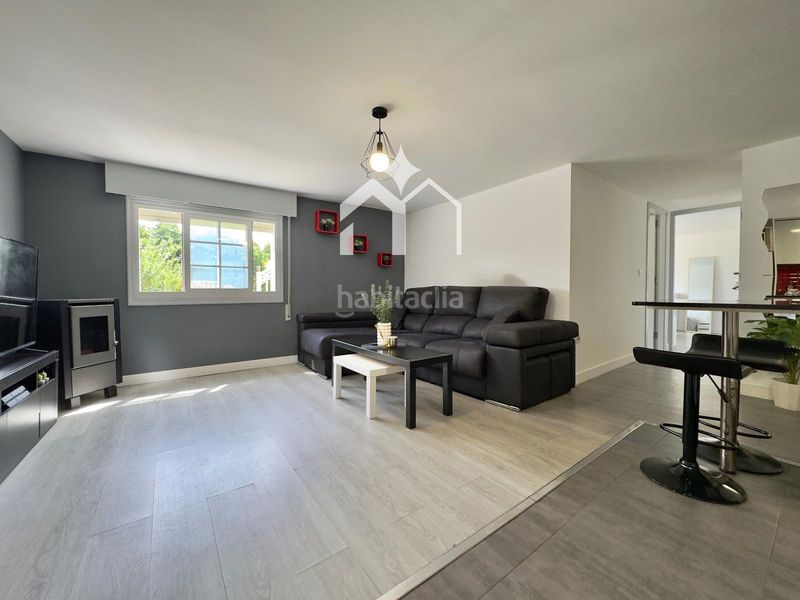 Foto b74c7fd0-071a-44f6-a7ad-7c83a68e4980. Xalet amb calefacció aparcament piscina a Moaña