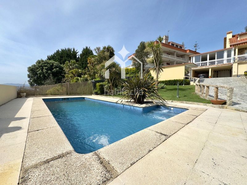 Foto dac958d7-561d-4a84-885b-0ba1ce94180b. Xalet amb calefacció aparcament piscina a Moaña