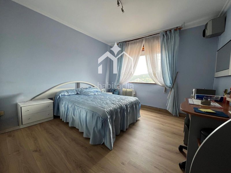 Foto b15f6353-2f61-4f70-8449-a36423b90163. Casa amb calefacció aparcament a Moaña