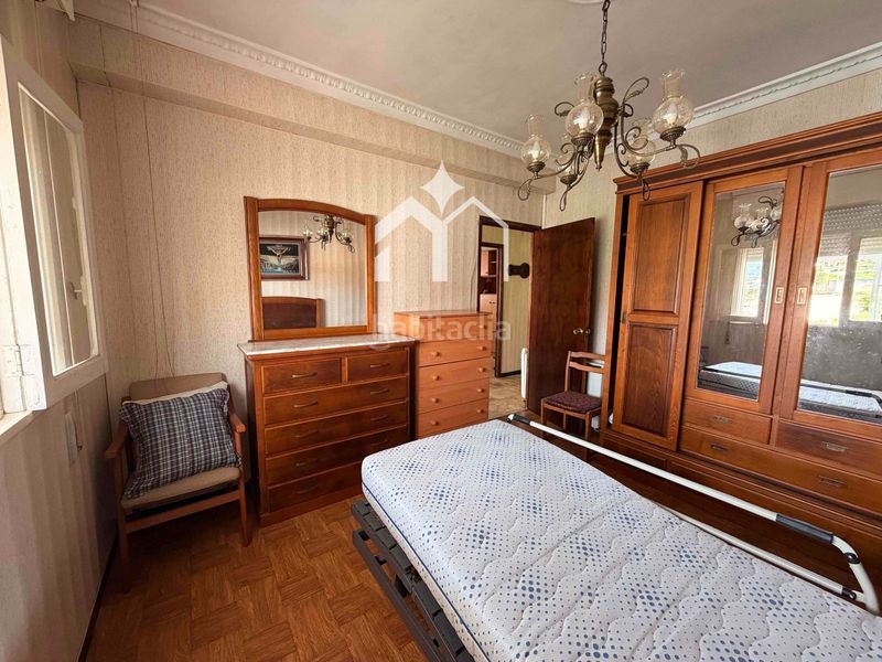 Foto 018883ce-edcf-47d0-9ecf-4a5df7529e8f. Casa amb calefacció aparcament a Darbo Cangas