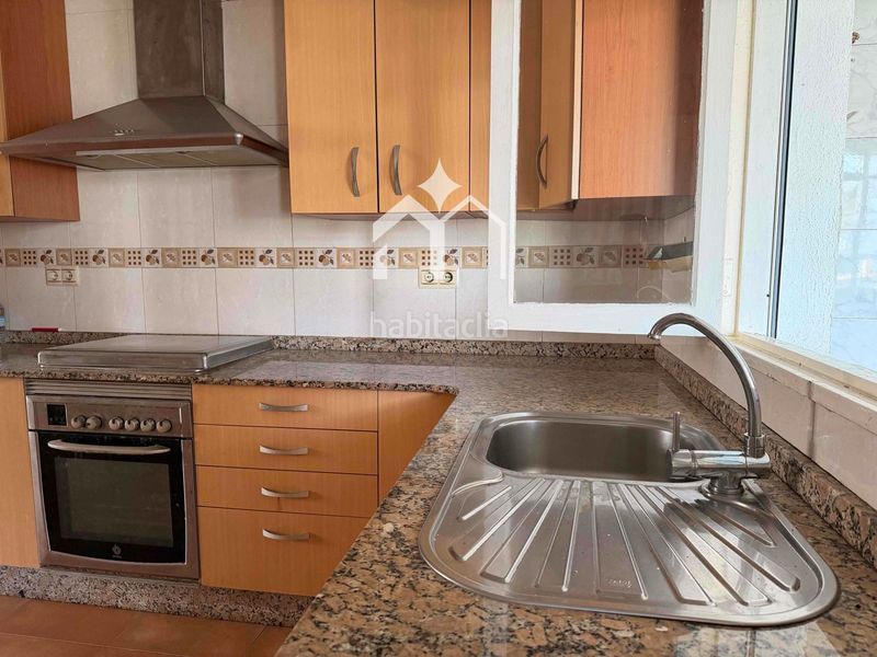 Foto 186a36bf-781f-4ea5-9f03-a9992e431edd. Casa amb calefacció aparcament a Darbo Cangas