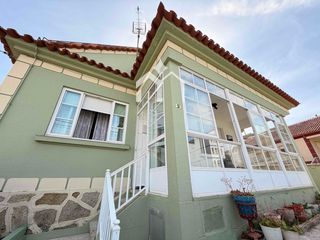 Casa en Darbo. Bonita vivienda céntrica, cangas