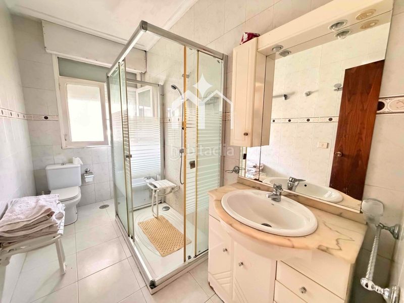 Foto 6fd1a251-9e16-4e41-8333-8e9a15274361. Casa amb calefacció aparcament a Darbo Cangas