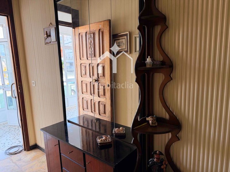 Foto a4451fab-d827-4cc8-b0ba-a5cc52175a20. Casa amb calefacció aparcament a Darbo Cangas