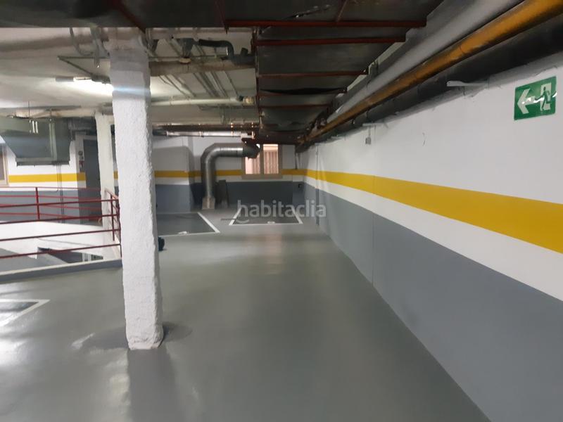 Foto b0aee8d4-fdb5-486e-8b68-a20b42d1f960. Parking coche en dalmàcia 2 en Sarrià Barcelona