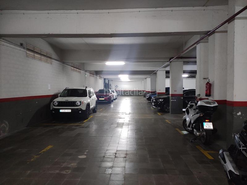 Foto 5daef2ba-0042-4256-871b-d613e47e5214. Alquiler parking coche en de la granvia de l’hospitalet 29 en Hospitalet de Llobregat (L´)