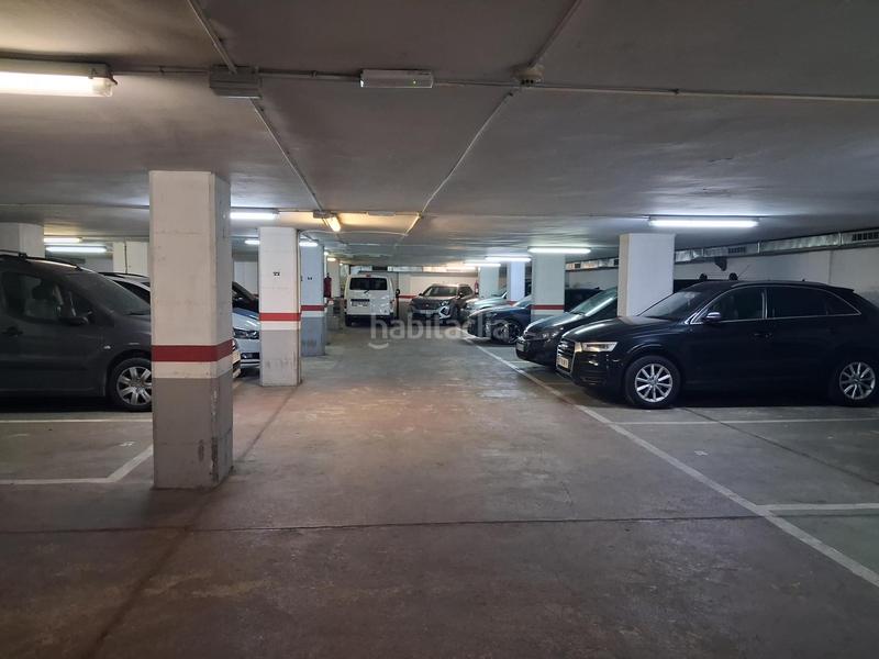 Foto 450083d7-0cfc-48c6-b1fb-b326a3b6aabb. Autoparkplatz in de santa madrona 20 in Raval Barcelona