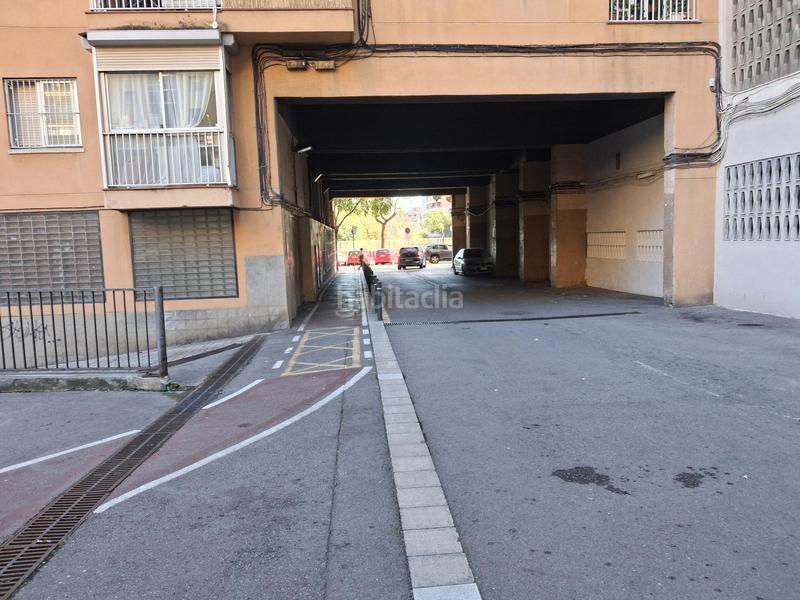 Foto cfbc1444-3990-413b-87a9-3109b7bc2435. Aparcament cotxe a gran de sant andreu 467 a Sant Andreu de Palomar Barcelona