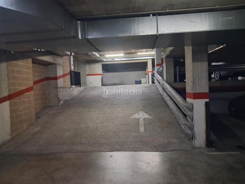 Foto 33dd0ace-085f-4901-9408-0d02c4d3213d. Parking voiture dans gran de sant andreu 467 dans Sant Andreu de Palomar Barcelona