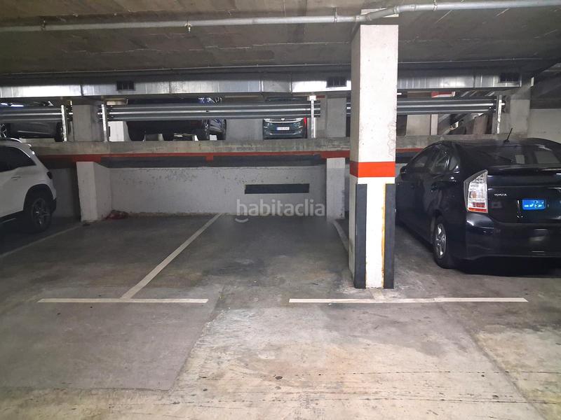 Foto bcfe5a28-f5f2-4d2f-ba7e-eb433cff1de4. Parking voiture dans gran de sant andreu 467 dans Sant Andreu de Palomar Barcelona