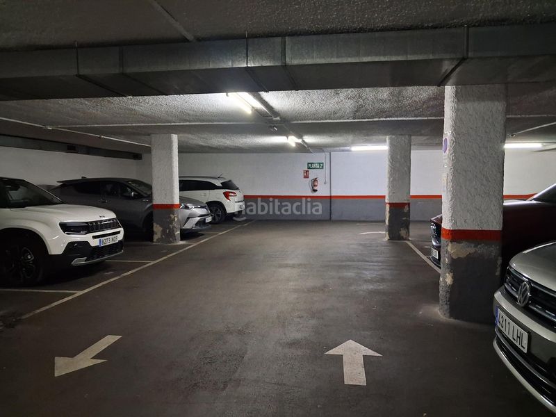 Foto 13234fc4-8b1f-4836-b2ac-a03709df257f. Parking coche en parís 101 plaza parking moto en La Nova Esquerra de l´Eixample Barcelona