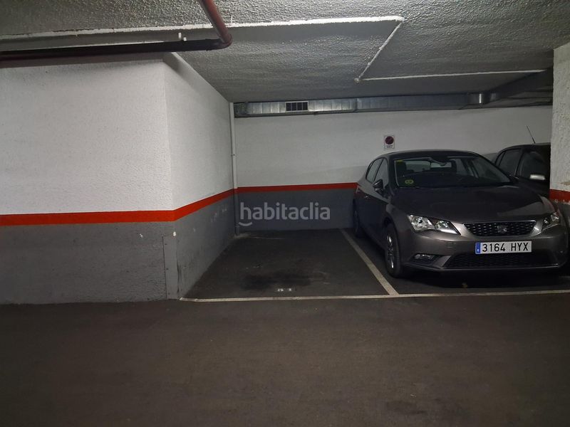 Foto b4ee6f22-6bca-46ea-9584-c4e9578cd625. Parking coche en parís 101 plaza parking moto en La Nova Esquerra de l´Eixample Barcelona
