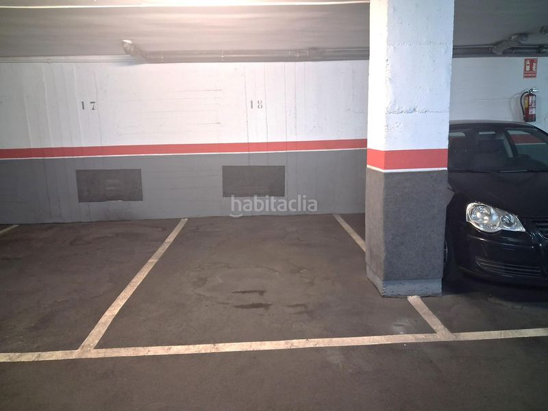 Foto 1fadfeb4-7d35-4919-9c15-d8f5d58b5b9b. Parking coche en còrsega 52 plaza de aparcamiento amplia y cómoda en la nova esquerra de leixample en Barcelona