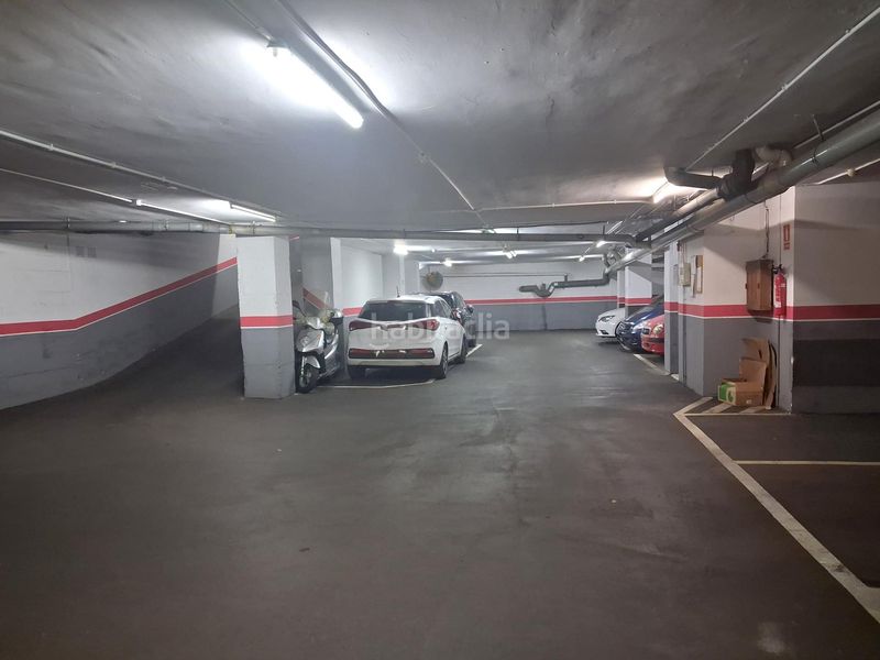 Foto 5a537a8c-05ee-4aa8-b420-658884629276. Parking coche en còrsega 52 plaza de aparcamiento amplia y cómoda en la nova esquerra de leixample en Barcelona