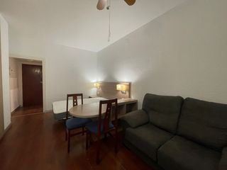 Studio  Del paral·lel