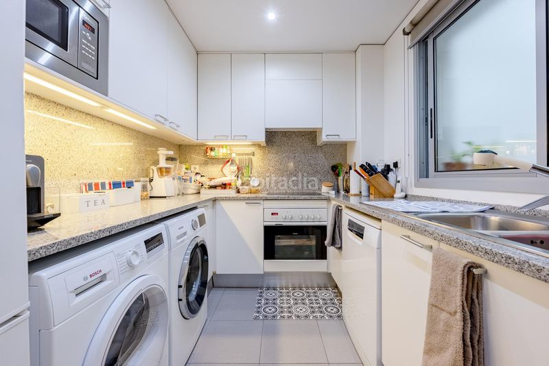 Foto a4e070a3-ff03-4534-8b93-ba0692181954. Pis amb calefacció aparcament a La Nova Esquerra de l´Eixample Barcelona
