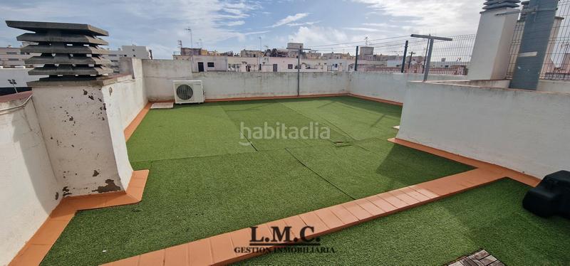 Foto db73442a-013f-4b37-b2ac-11594cb9db9f. Piso  con terraza privada en Isla Cristina