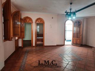 Pis  Calle cervantes. Bajo en venta en isla cristina