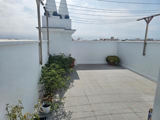 Dúplex  Avenida padre mirabent. Dúplex en zona centro de isla cristina