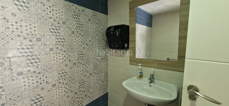Foto 5cbda71e-ebd0-4be6-a866-252cf5836f2b. Local comercial a Isla Cristina