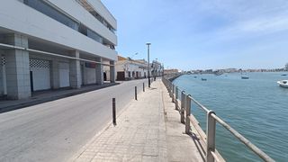 Local Comercial a Muelle Martínez Catena